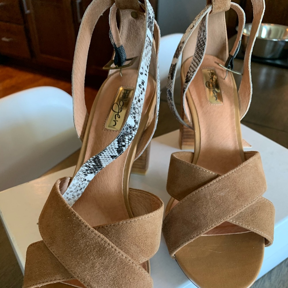 Halogen heeled sandals size 9
